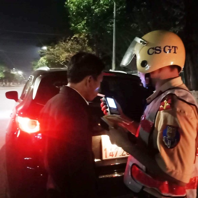 Uống 1 ly bia, một tài xế ở Quảng Nam bị phạt 17 triệu đồng, tước bằng lái 17 tháng