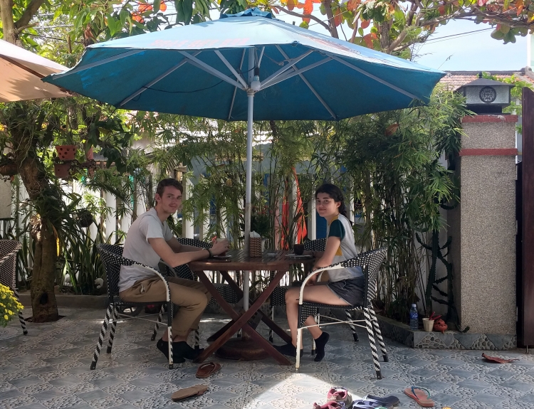 Thời tiết xấu nhiều du khách mắc kẹt trên đảo Cù Lao Chàm