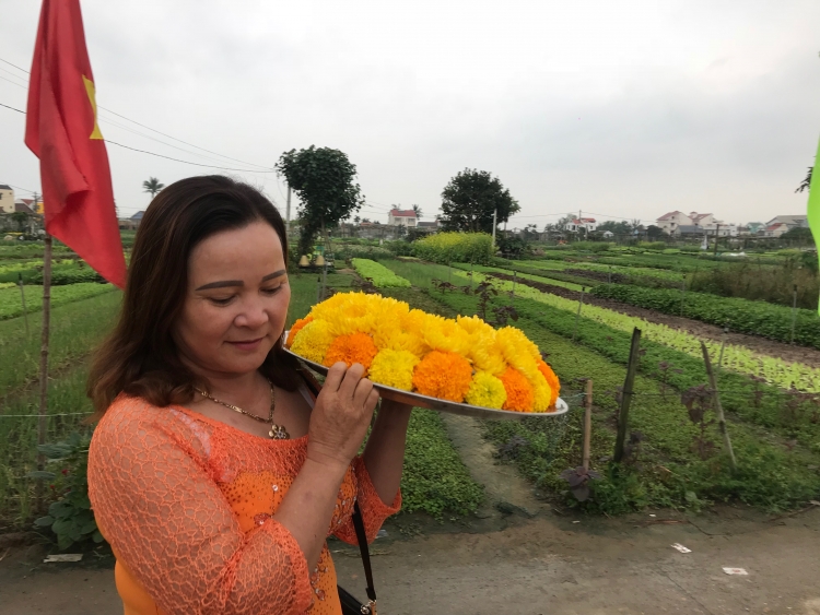 dac sac le cau bong lang rau tra que o hoi an