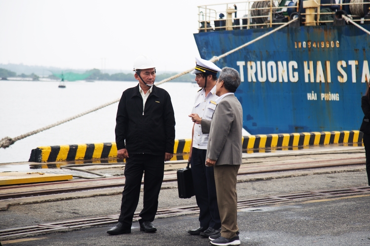 kiem tra than nhiet khi den lam viec tai thaco chu lai