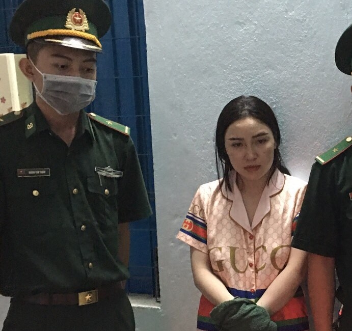 Đà Nẵng: Kiều nữ vũ trường bỏ nghề, núp bóng làm nail buôn ma túy