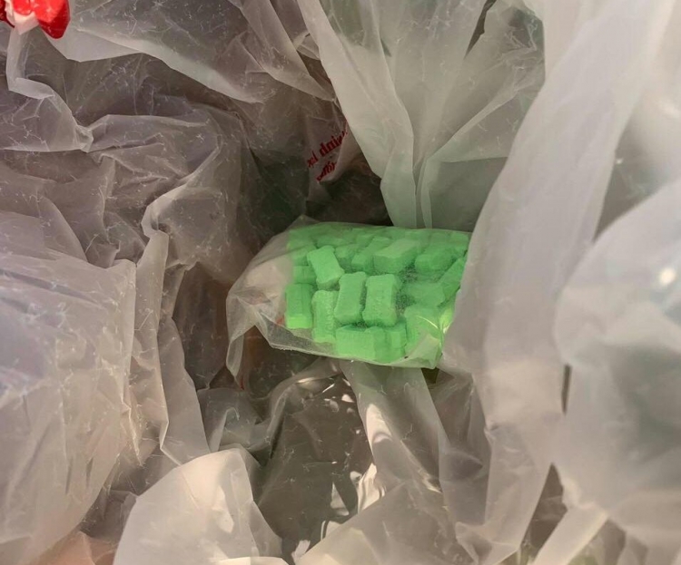 Đi bán hộ ma túy, nam thanh niên Đà Nẵng bị bắt quả tang di ban ho ma tuy nam thanh nien da nang bi bat qua tang