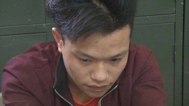 Bắt đối tượng chuyên cướp giật tài sản của phụ nữ đi đường