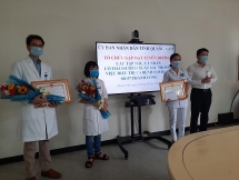 Quảng Nam: Khen thưởng các y, bác sĩ điều trị ca bệnh Covid-19 số 57