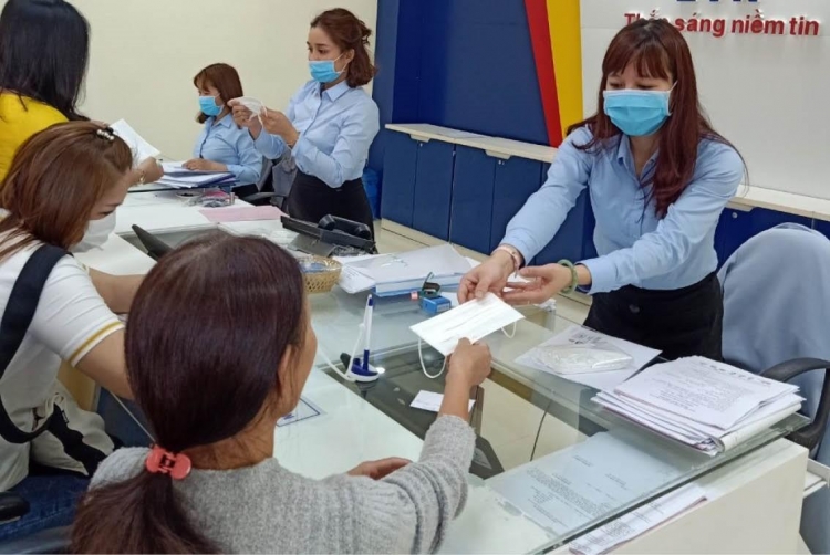 Người dân Thừa Thiên Huế mong chờ giá điện sẽ giảm trong 3 tháng tới nguoi dan thua thien hue mong cho gia dien se giam trong 3 thang toi