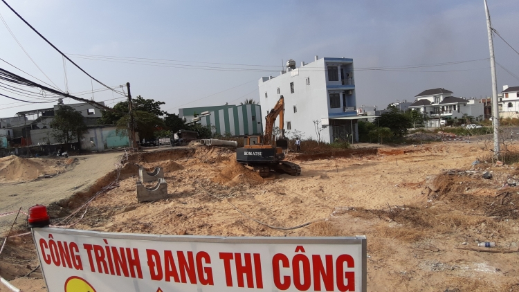 da nang 1 km duong thi cong hon 4 nam van khong xong