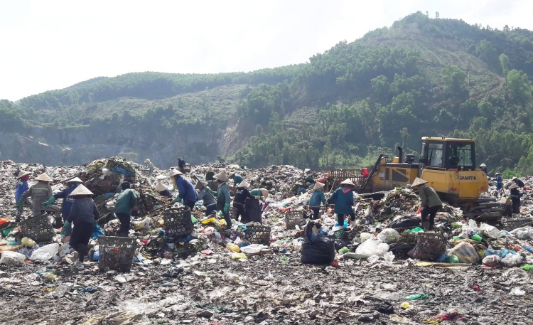 Đà Nẵng: Lò đốt rác thải y tế 