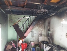 Đà Nẵng: Cháy nhà chuyên bán đồ ăn cho học sinh