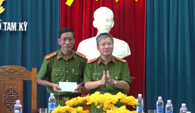 quang nam thuong nong cong an tp tam ky vi thanh tich bat cuop