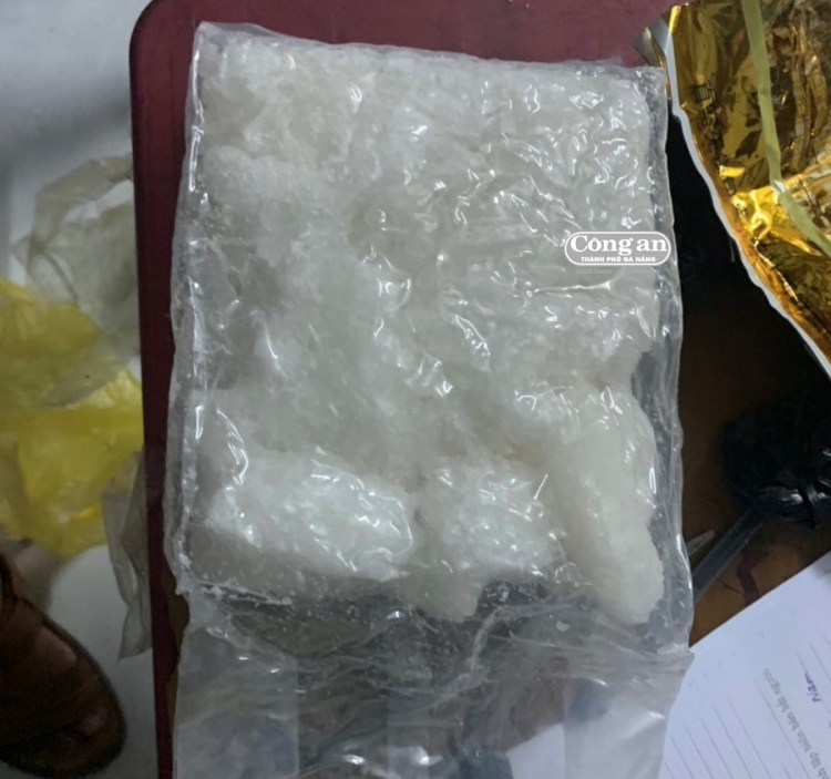 da nang bat giu doi tuong thue nha tro buon ban ma tuy so luong lon