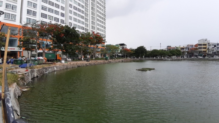 Đà Nẵng lắp đặt hệ thống sục khí để giảm ô nhiễm cho hồ Vĩnh Trung