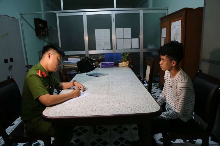 Đà Nẵng: "Nổ" mình là Phó Trưởng phòng, chiếm đoạt 140 triệu đồng