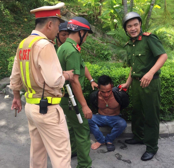 da nang bat giu doi tuong nghi ngao da khong che tai xe container