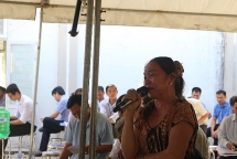 "Hơn 30 năm sống với bãi rác, đời chúng tôi coi như là hết rồi"