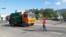 Bãi rác Khánh Sơn bị người dân chặn đường, hơn 700 tấn rác bị ùn ứ quanh Đà Nẵng