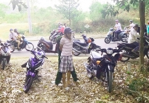 quang nam bat doi tuong mua ban trai phep chat ma tuy tai phuoc son