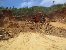 Bình Định: Vì đâu núi Hóc Giản tan hoang?