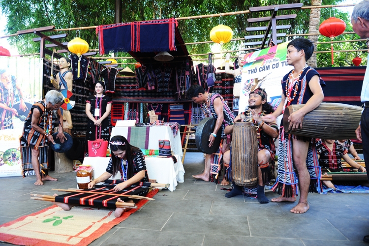 festival to lua viet ky vong khoi phuc nghe dau tam to noi tieng mot thoi