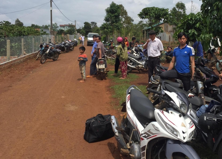 cua dau dan de lay thuoc no 1 nguoi dan ong o gia lai tu vong