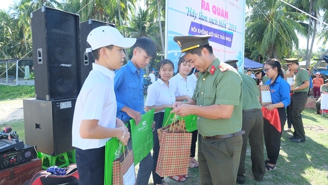 Tuổi trẻ Công an Quảng Nam hành trình theo con đường mang tên Bác tuoi tre cong an quang nam hanh trinh theo con duong mang ten bac