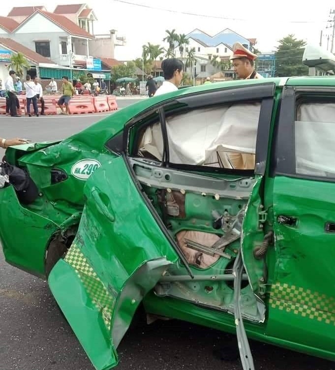 quang nam tai nan giao thong nghiem trong mot du khach tu vong