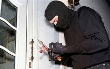 quang nam trom dot nhap nha dan be luon ket sat