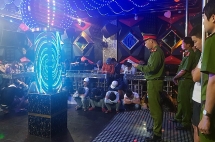 Quảng Nam: Phát hiện 58 thanh niên bay lắc trong quán karaoke ở Duy Xuyên
