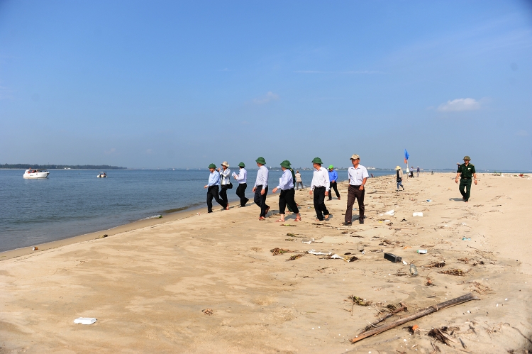 nhung nhan dinh trai nguoc ve su xuat hien cua dao ma o cua dai