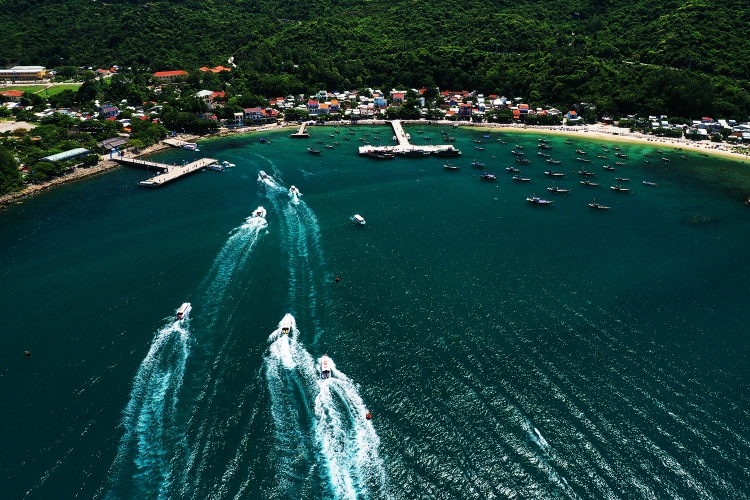 hoi an chay theo so luong du khach trung quoc du lich se di xuong