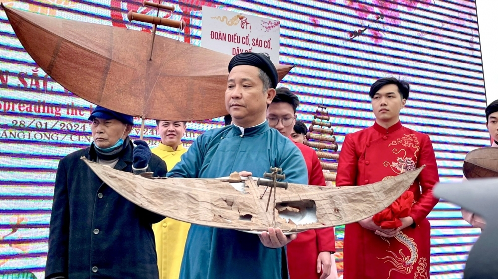 Linh thiêng lễ rước diều cổ cầu quốc thái dân an