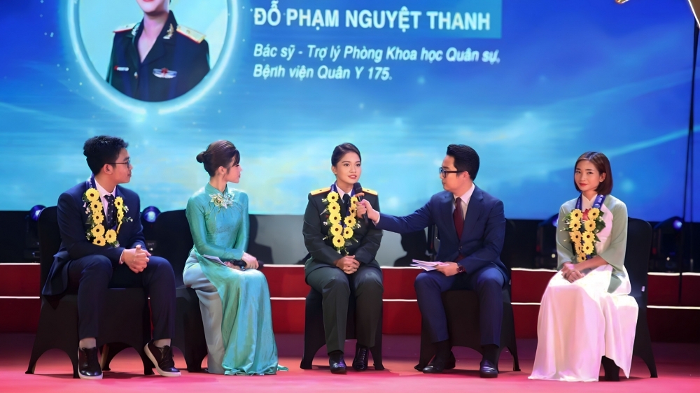 Nữ Thiếu úy bén duyên với lĩnh vực hiến, ghép tạng