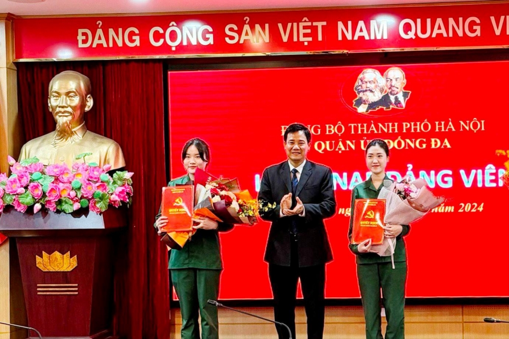 Trái tim rực lửa của những 