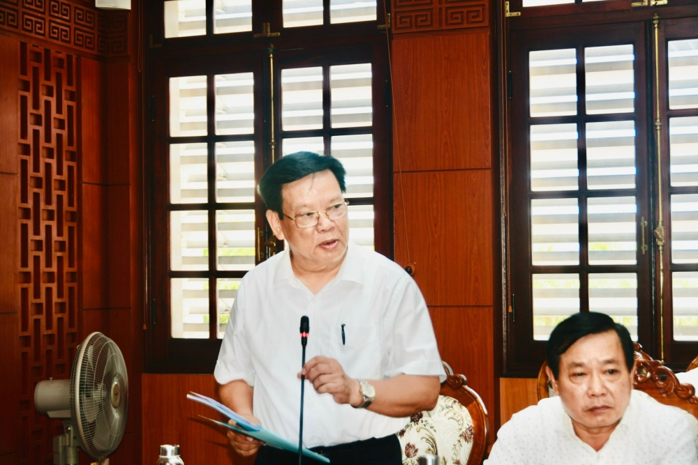Thứ trưởng Hoàng Minh Sơn kiểm tra chuẩn bị thi tốt nghiệp tại tỉnh Quảng Nam