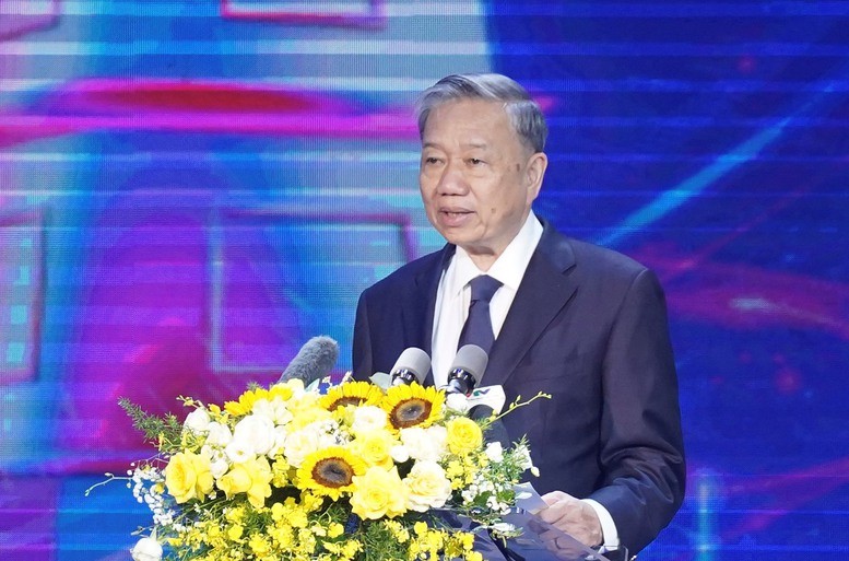 Chủ tịch nước Tô Lâm cho rằng, các tác phẩm đoạt Giải Báo chí Quốc gia lần thứ XVIII phản ánh bức tranh lao động sôi động của báo giới cả nước trong năm qua,