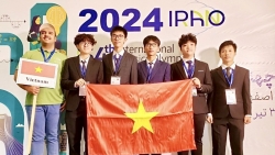 Cả 5 học sinh Việt Nam giành huy chương Olympic Vật lý quốc tế 2024