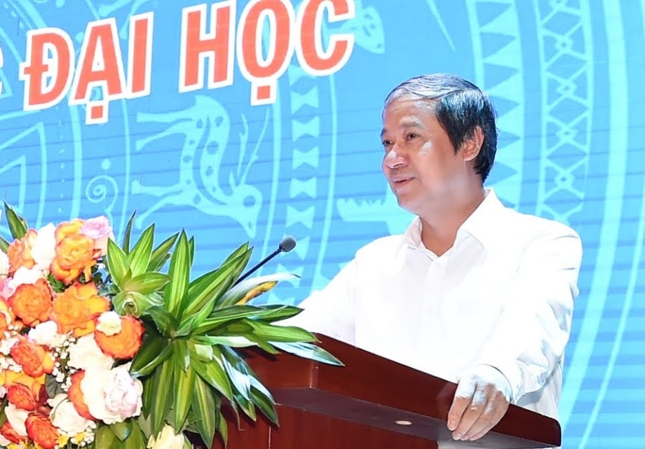 Bộ trưởng Nguyễn Kim Sơn: Xét tuyển đại học sớm rất tai hại