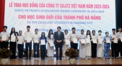 Đà Nẵng: Trao học bổng trị giá 575 triệu đồng cho học sinh vượt khó học giỏi