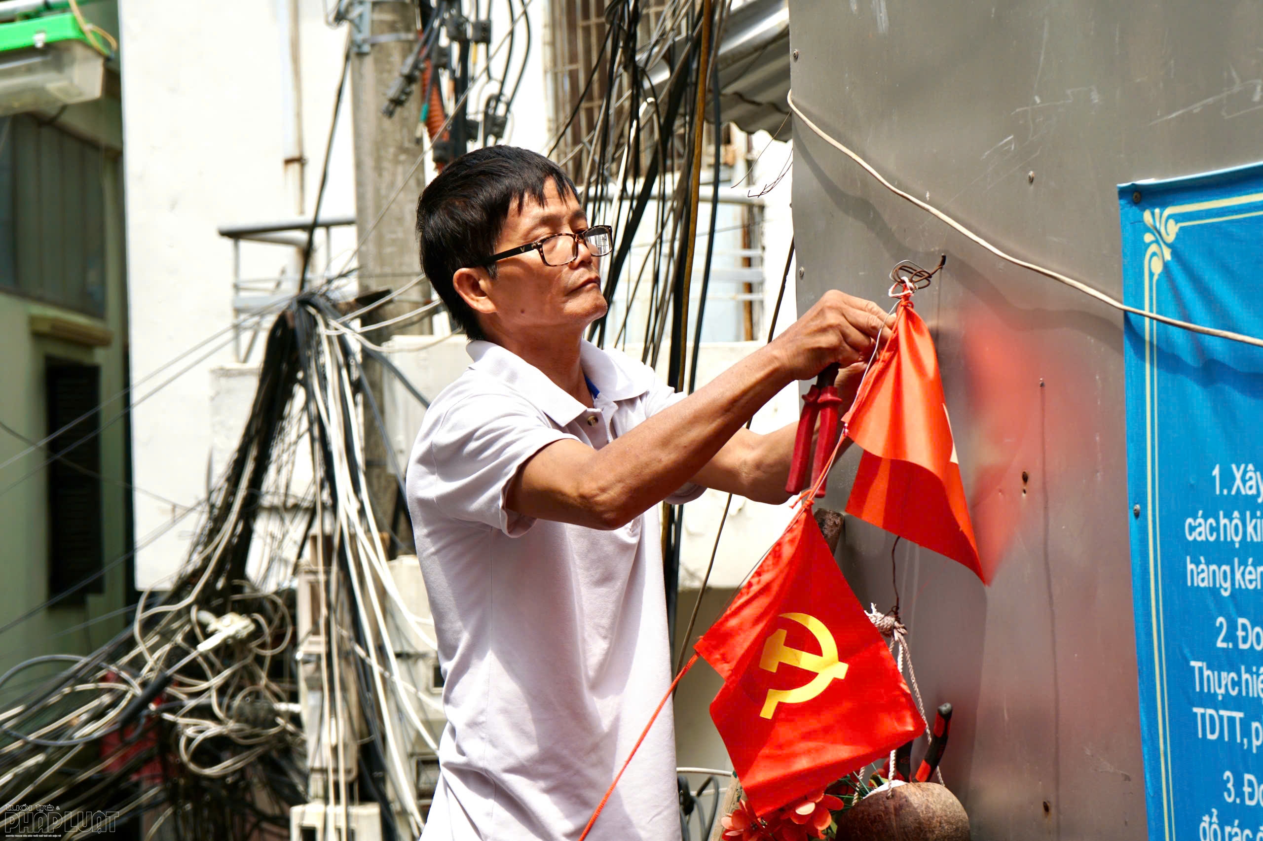 Điểm check-in rợp cờ hoa thu hút người trẻ dịp Quốc Khánh 2/9