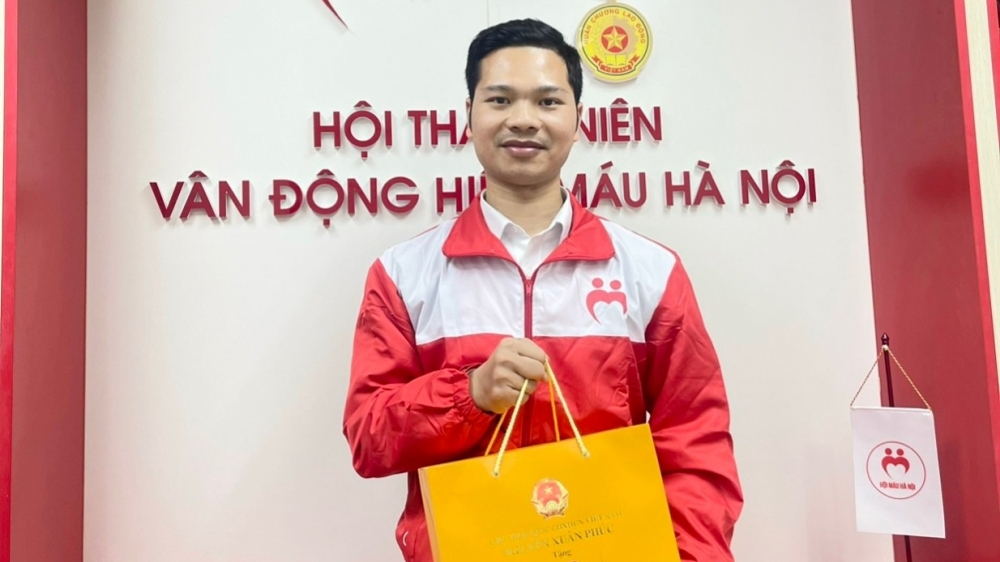 Chàng trai trẻ hơn 40 lần hiến máu cứu người