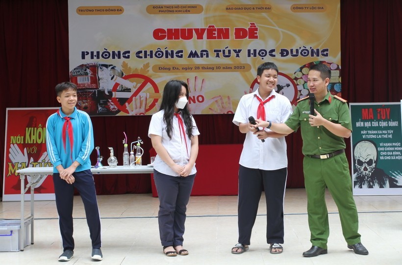 Học sinh trường THCS Đống Đa, quận Đống Đa, Hà Nội tham gia chuyên đề Phòng chống ma túy học đường