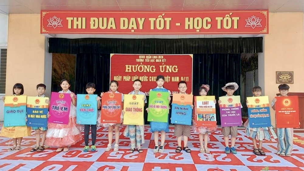 Hàng nghìn học sinh Thủ đô được tuyên truyền về pháp luật