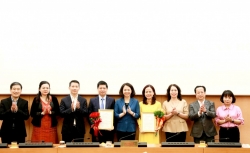 Trao quyết định bổ nhiệm 2 Phó Giám đốc Sở GD&ĐT Hà Nội