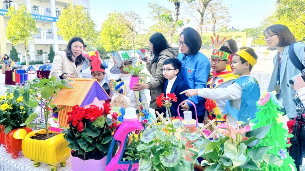 Tăng cường giáo dục ý thức bảo vệ môi trường cho học sinh