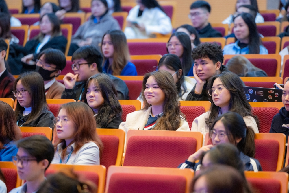 Để thanh niên Việt Nam tự tin, vững bước hội nhập quốc tế