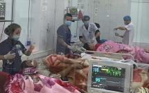 Hòa Bình: 1 người chết, 7 đang cấp cứu nghi ngộ độc trứng cóc
