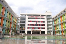Loạn thu học phí online: Phụ huynh bức xúc do trường Everest thu học phí quá cao