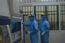 "Muôn hình vạn trạng" máy xét nghiệm Covid-19: TP Hải Phòng đi mượn, Quảng Ninh chưa quyết toán