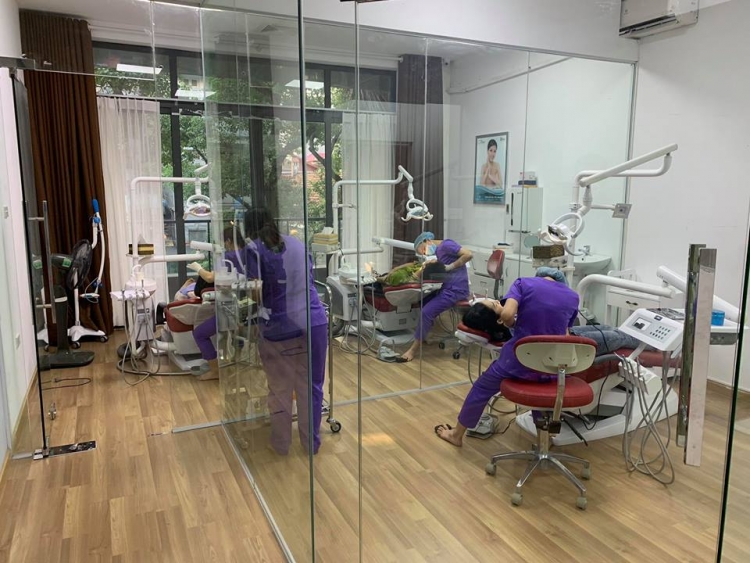 nha khoa tham my be dental bi dinh chi hoat dong