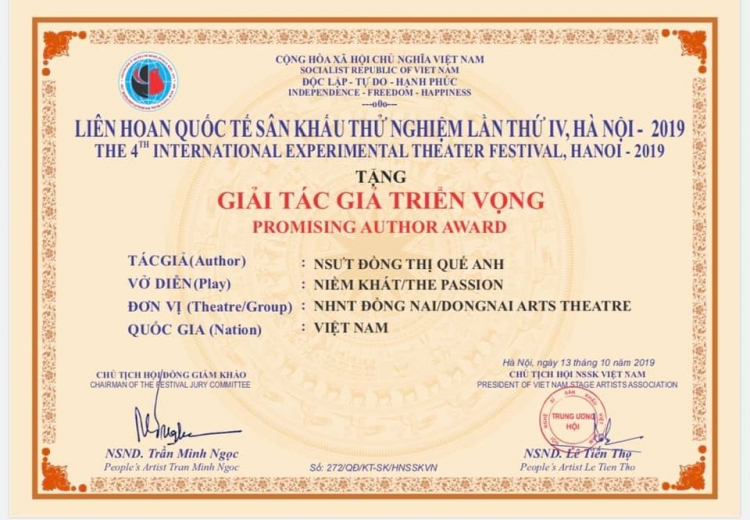 nsut dong thi que anh tu giam doc nha hat den tac gia trien vong