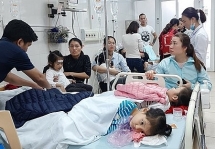 Còn 4 trẻ nghi bị ngộ độc đang được theo dõi tại bệnh viện